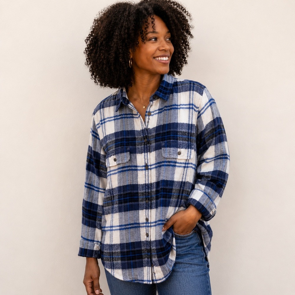 AE Blue White Plaid Flannel Shirt Classic Fit XL Viscose Cotton Soft